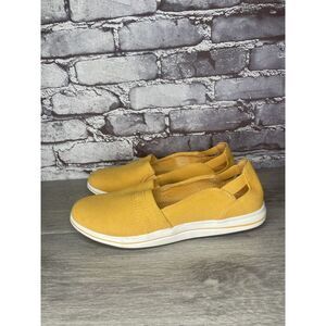 Clarks Cloud Steppers 27975 Yellow Canvas Breeze Shoes Women Sz 8.5M US/38.5EU